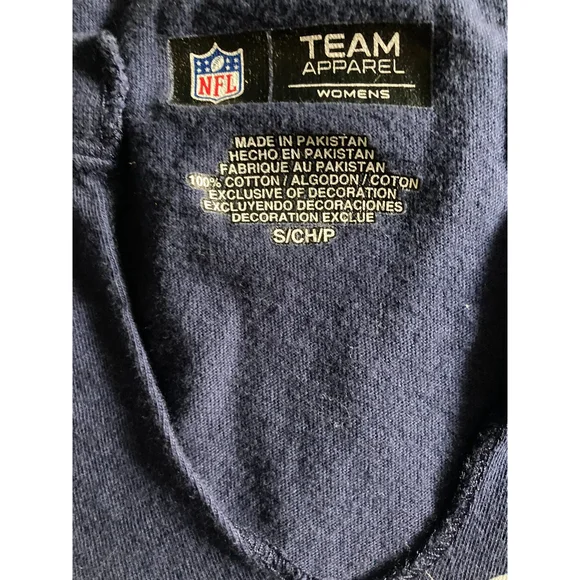 NFL Patriots Football navy blue short sleeve v-neck t-shirt size small - Picture 2 of 4